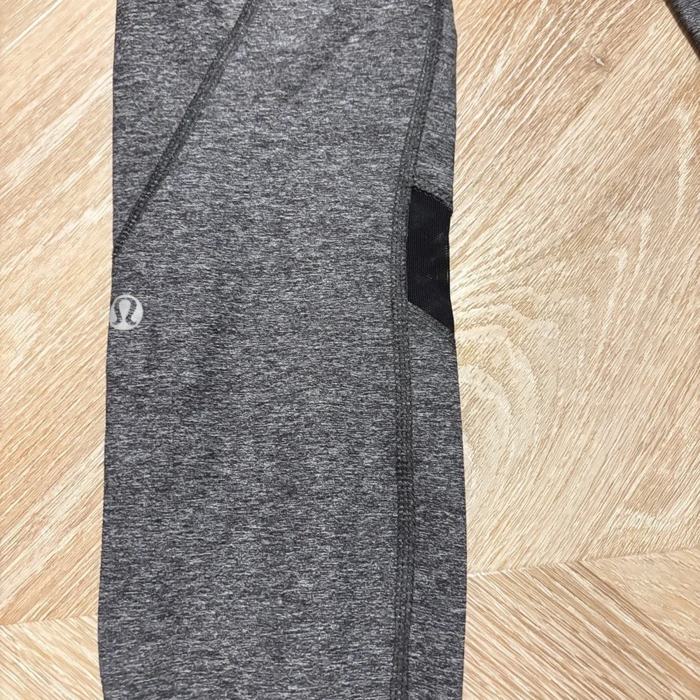 Size 4 Lululemon Inspire Tight‎ II Grey/Blue Leggings